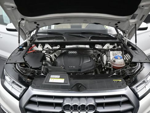 Used 2018 Audi Q5 2.0T Premium Plus AWD/4WD image 29
