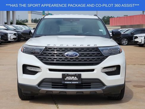 Used 2022 Ford Explorer XLT w/ Equipment Group 202A RWD image 2