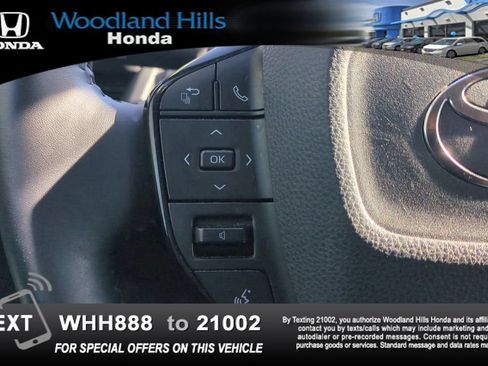 Used 2024 Toyota Prius XLE FWD image 11