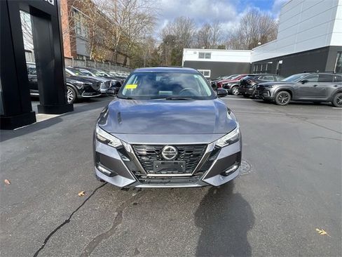 Used 2020 Nissan Sentra SR image 3
