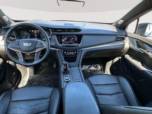 Used 2024 Cadillac XT5 Premium Luxury w/ Platinum Package AWD/4WD image 7