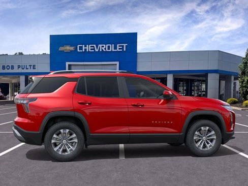 New 2026 Chevrolet Equinox LT w/ Convenience Package II FWD image 5