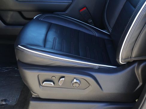 Used 2024 GMC Sierra 2500 AT4X w/ AT4X AEV Edition image 17