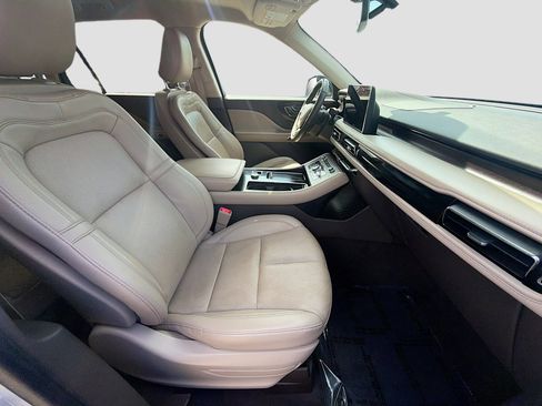 Used 2022 Lincoln Aviator Reserve RWD image 33