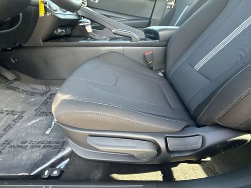 New 2026 Hyundai Elantra SE FWD image 12
