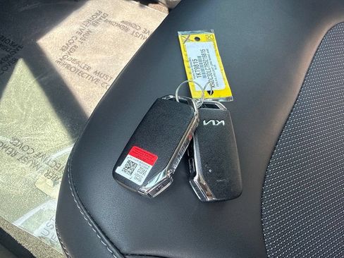 Used 2024 Kia EV6 Light AWD/4WD image 21