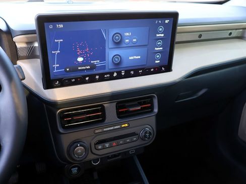 Used 2025 Ford Maverick Lariat AWD/4WD image 29