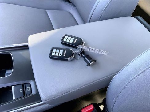 Used 2020 Honda Accord LX image 13