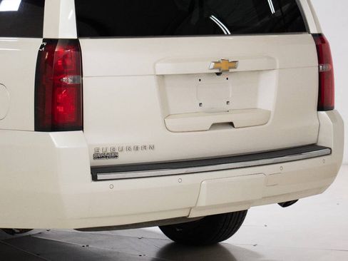 Used 2015 Chevrolet Suburban LTZ image 16