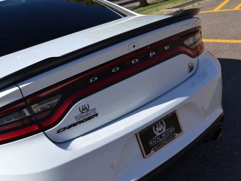Used 2017 Dodge Charger R/T Scat Pack w/ Technology Group image 10