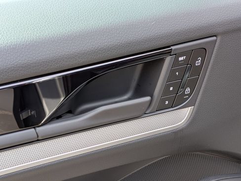 Certified 2026 Porsche Cayenne Coupe AWD/4WD image 23