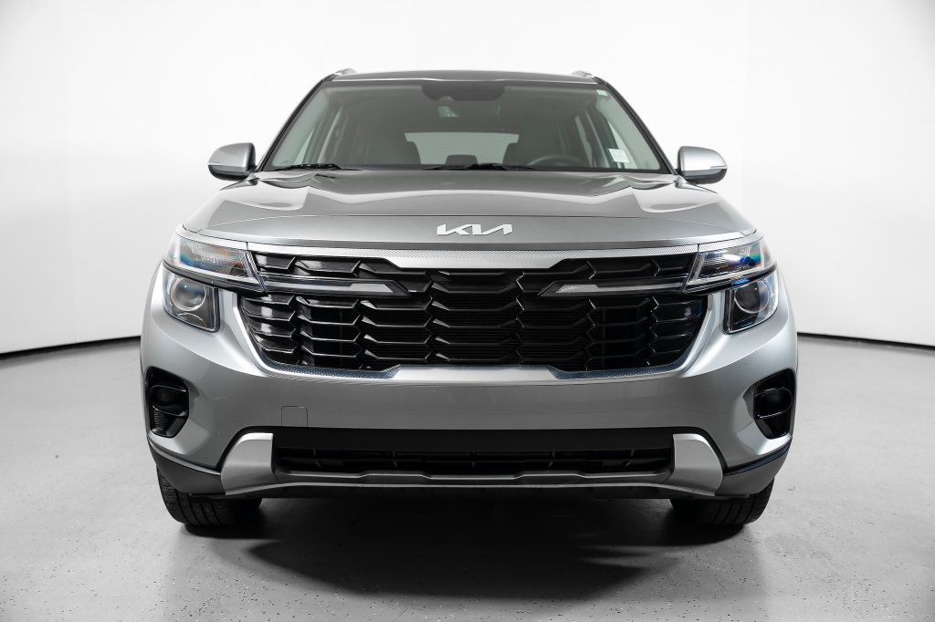 Used 2024 Kia Seltos S AWD/4WD image 15