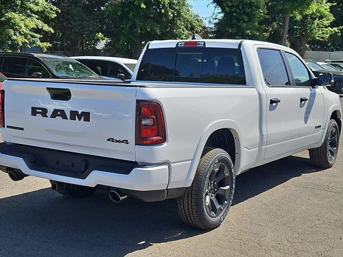 New 2026 RAM 1500 4x4 Crew Cab image 7