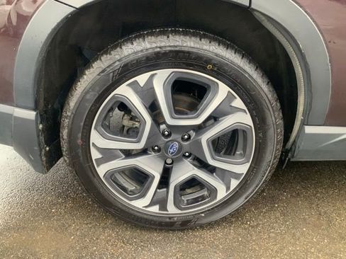 Certified 2024 Subaru Ascent Touring AWD/4WD image 9