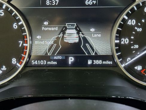 Used 2023 Nissan Pathfinder SL w/ Black Appearance Package AWD/4WD image 16
