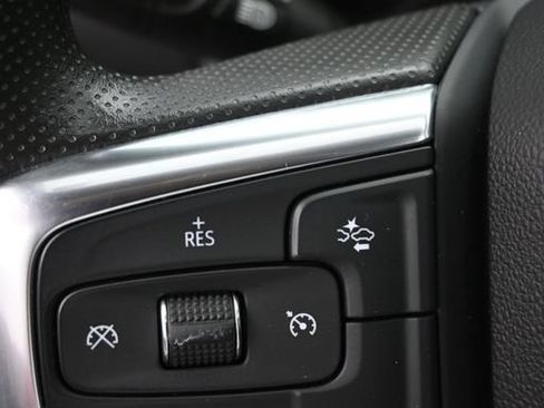 Used 2023 Chevrolet Blazer LT FWD image 17