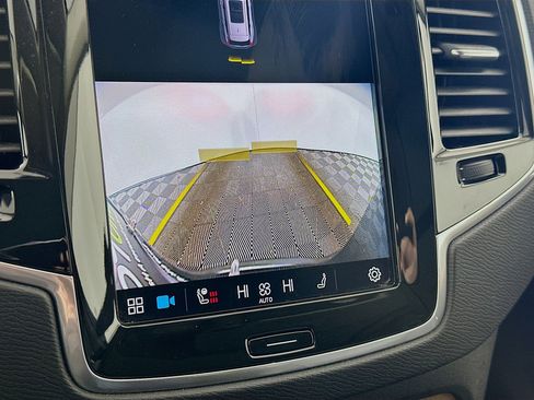 Used 2023 Volvo XC90 B6 Plus w/ Protection Package Premier image 22