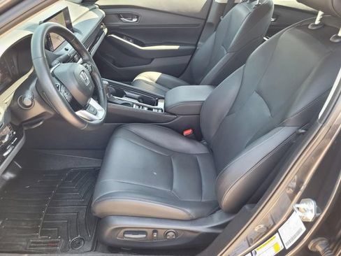Used 2025 Honda Accord Touring image 17