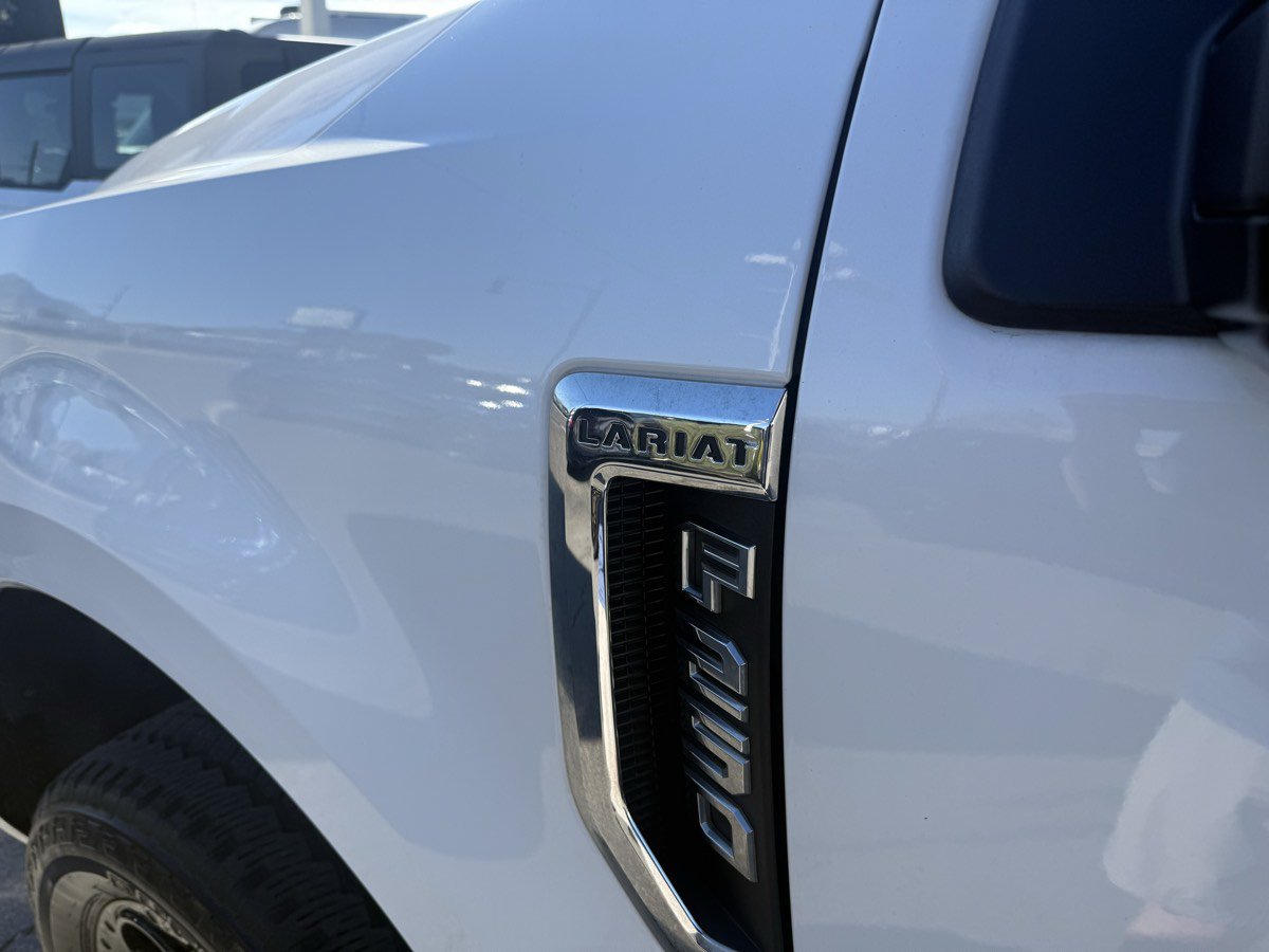 Used 2019 Ford F250 Lariat w/ Lariat Ultimate Package AWD/4WD image 9