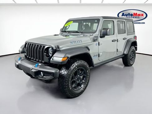 Used 2023 Jeep Wrangler Unlimited w/ 8.4" Radio Group AWD/4WD image 4