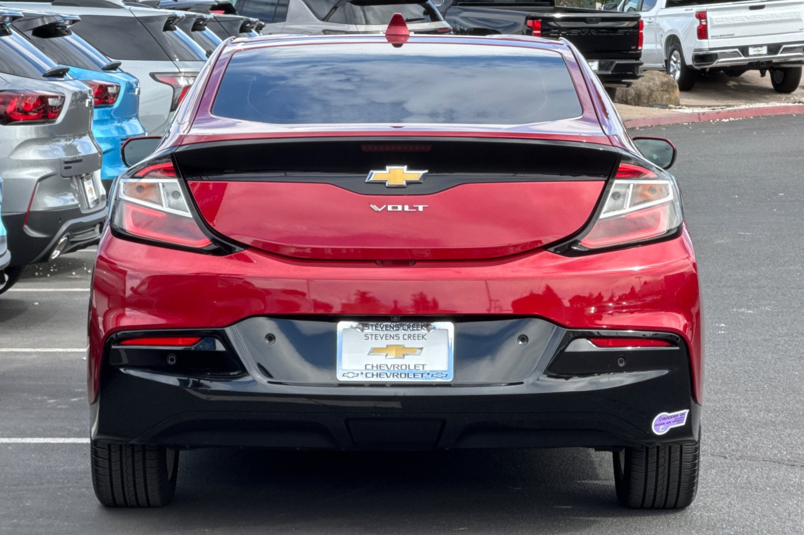 Used 2019 Chevrolet Volt Premier w/ Driver Confidence II Package FWD image 5