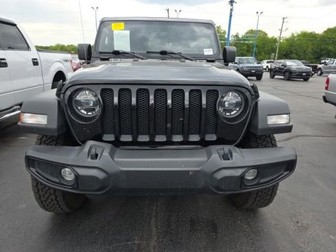Used 2022 Jeep Wrangler Unlimited Sport AWD/4WD image 2