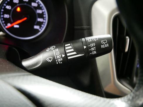 Used 2024 GMC Terrain SLE AWD/4WD image 32