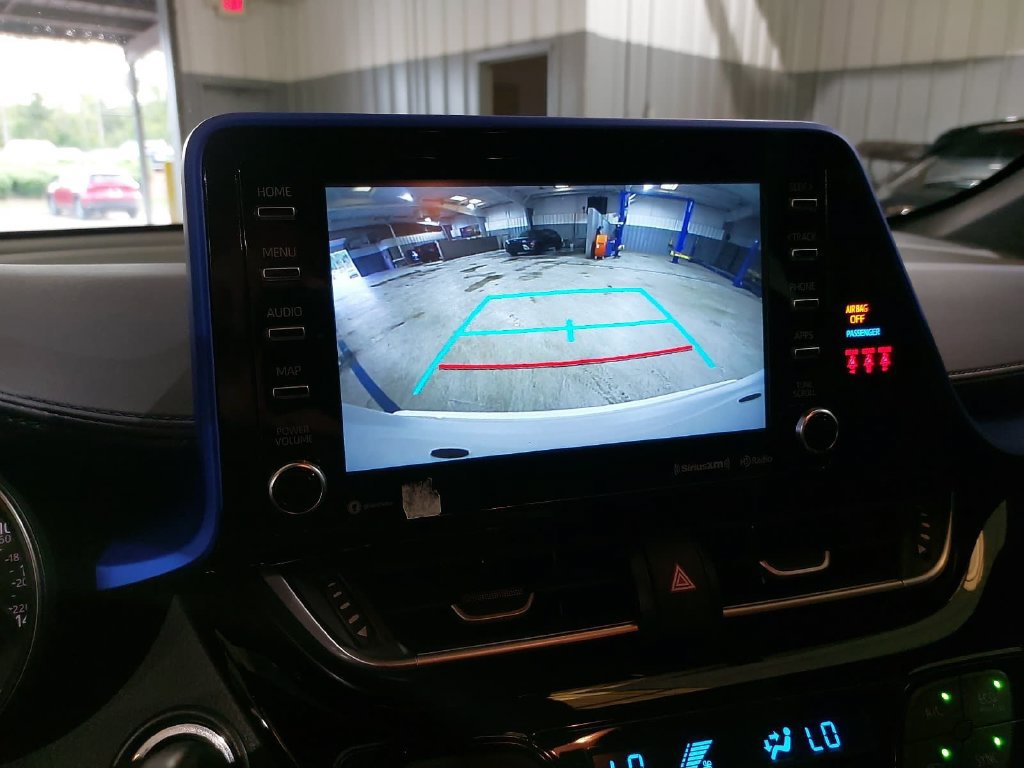 Used 2022 Toyota C-HR XLE FWD image 21