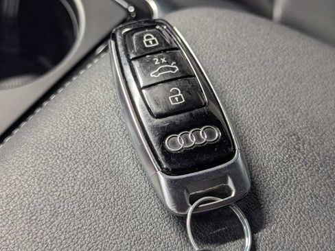 Used 2020 Audi Q8 Prestige w/ Prestige Package AWD/4WD image 24