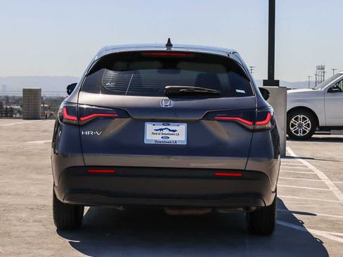 Used 2023 Honda HR-V LX image 5