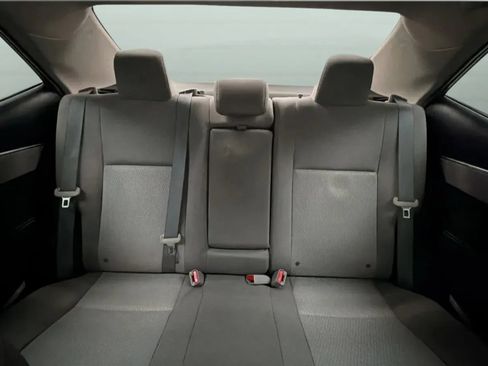 Used 2015 Toyota Corolla LE w/ Body Protection Package #1 FWD image 18