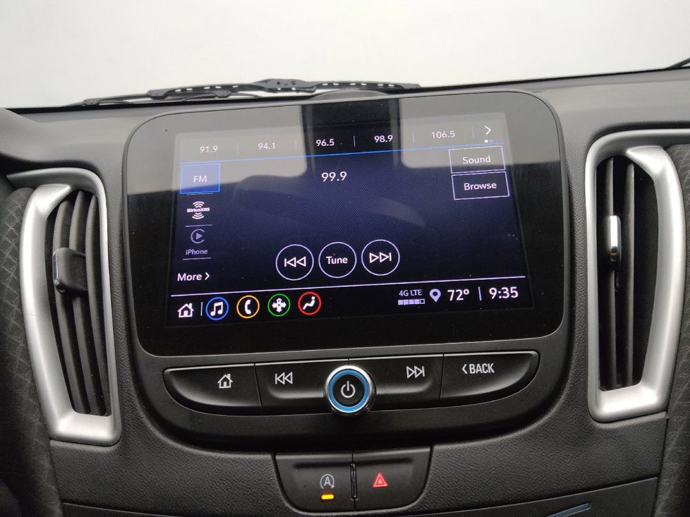 Used 2022 Chevrolet Malibu LT FWD image 25