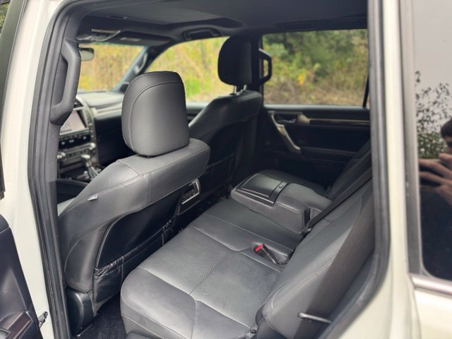 Used 2021 Lexus GX 460 Premium w/ Premium Package AWD/4WD image 12