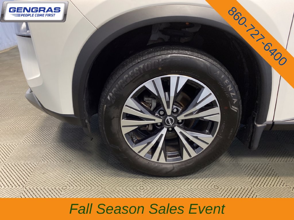 Used 2023 Nissan Rogue SV AWD/4WD image 45