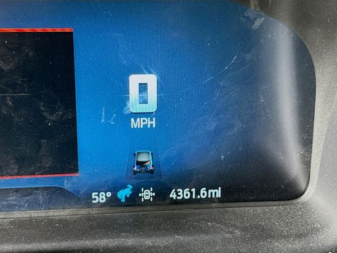 Used 2025 Ford Bronco Badlands image 19