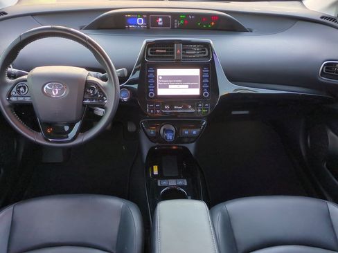 Used 2020 Toyota Prius XLE image 20