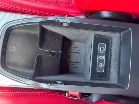 Used 2024 Alfa Romeo Stelvio Veloce AWD/4WD image 24