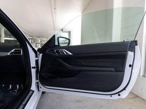 Used 2025 BMW 430i Convertible image 21