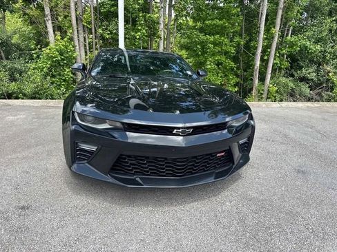 Used 2017 Chevrolet Camaro SS RWD image 11
