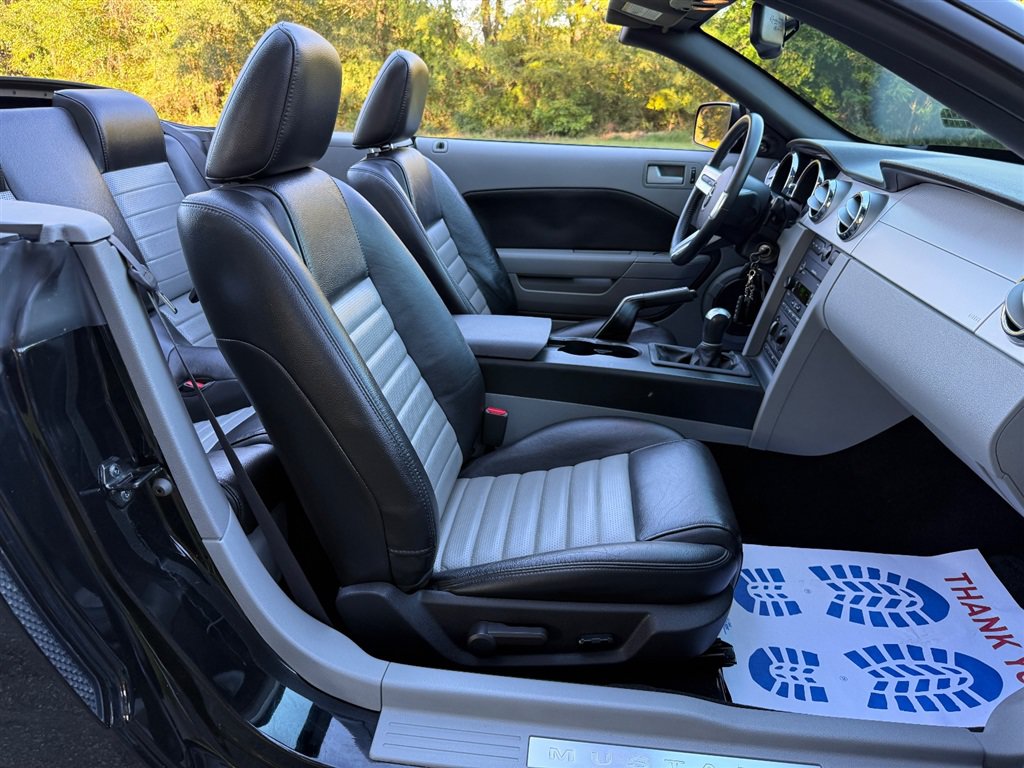 Used 2007 Ford Mustang GT RWD image 56