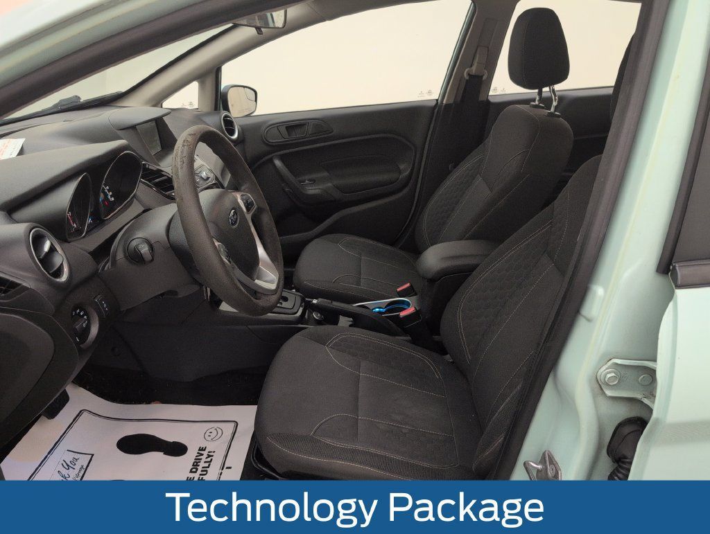 Used 2017 Ford Fiesta SE w/ Equipment Group 201A FWD image 4
