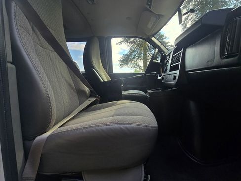 Used 2013 Chevrolet Express 2500 LT w/ LT Preferred Equipment Group RWD image 24