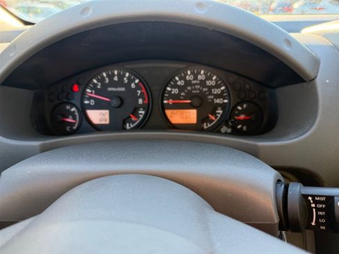 Used 2018 Nissan Frontier SV image 14