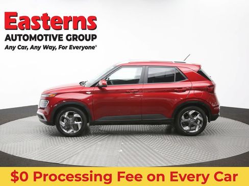 Used 2024 Hyundai Venue Limited FWD image 59