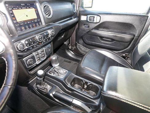 Used 2021 Jeep Wrangler Unlimited Sahara w/ Cold Weather Group image 20