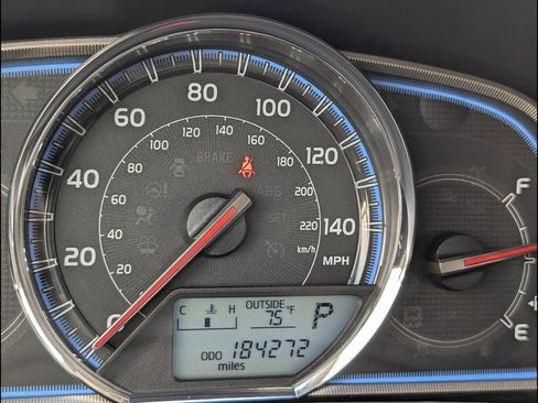 Used 2013 Toyota RAV4 Limited image 10