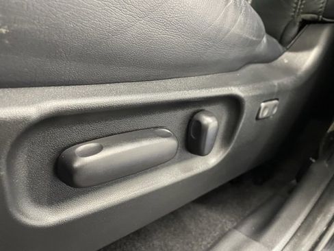 Used 2021 Toyota Tacoma TRD Off-Road image 7