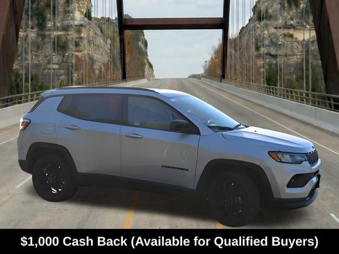 New 2026 Jeep Compass Latitude image 6