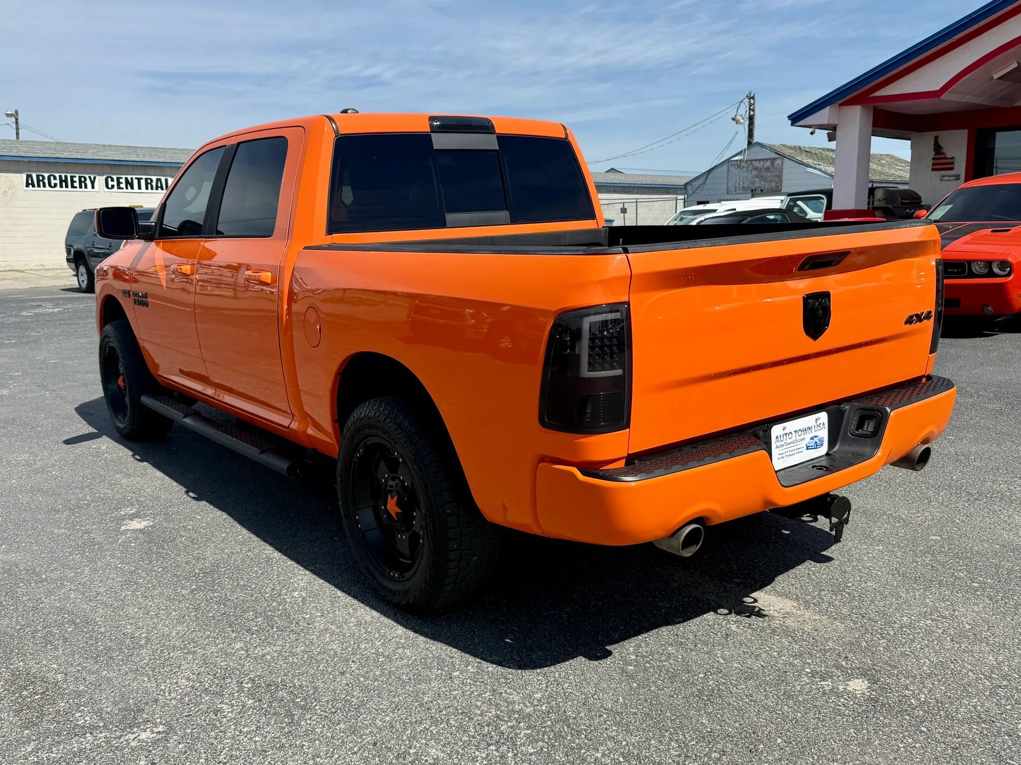 Used 2015 RAM 1500 Sport w/ Ignition Orange Sport Package AWD/4WD image 3