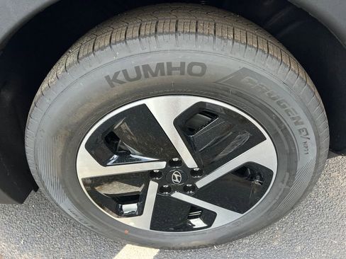 New 2026 Hyundai Ioniq 9 SE image 20